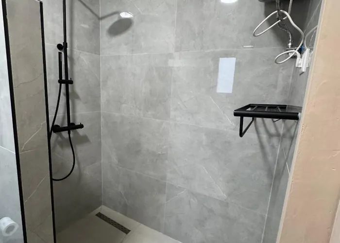 Apartman The Azure Breeze Beachfront Escape